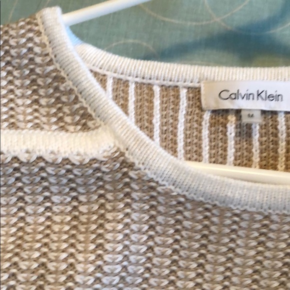 Calvin Klein soft sweater - Picture 5 of 5
